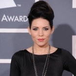 skylar_grey